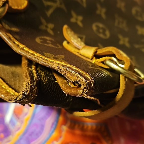 Make An Offer On This Louis Vuitton Monogram Canvas Batignolles! Authentic! - Picture 12 of 12